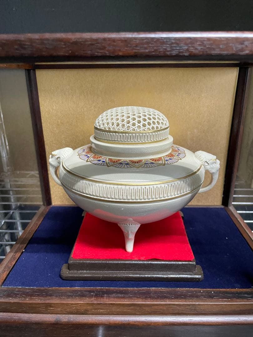 7*い様 薩摩焼　陶器香炉 ライオンの頭デザイン