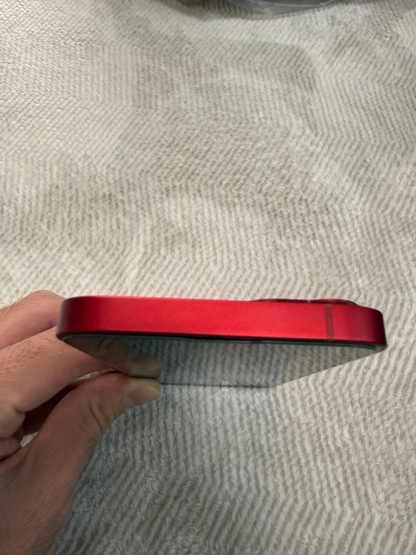 Apple iPhone 13 レッド