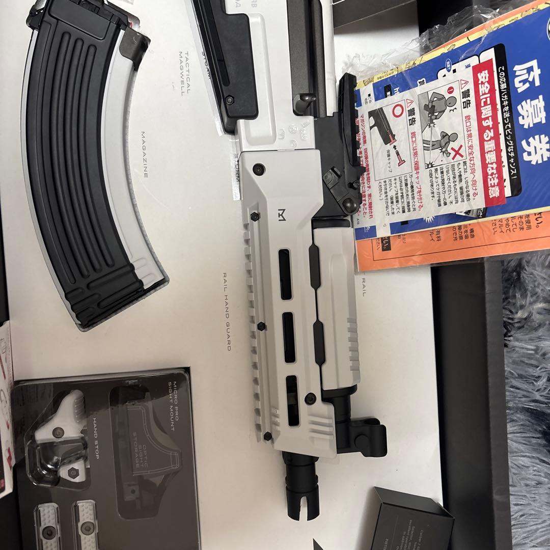 18歳以上東京マルイ次世代 KOND AK WHITE STORM