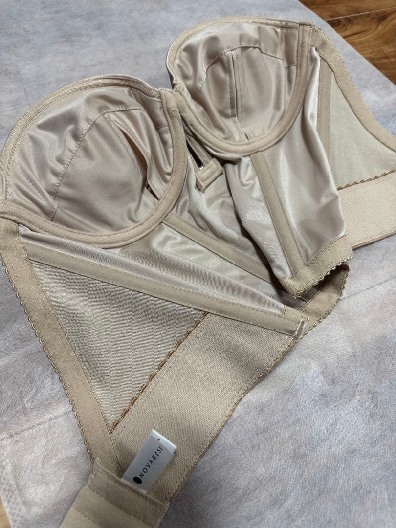 NOVARESEビスチェ&ガードルセット