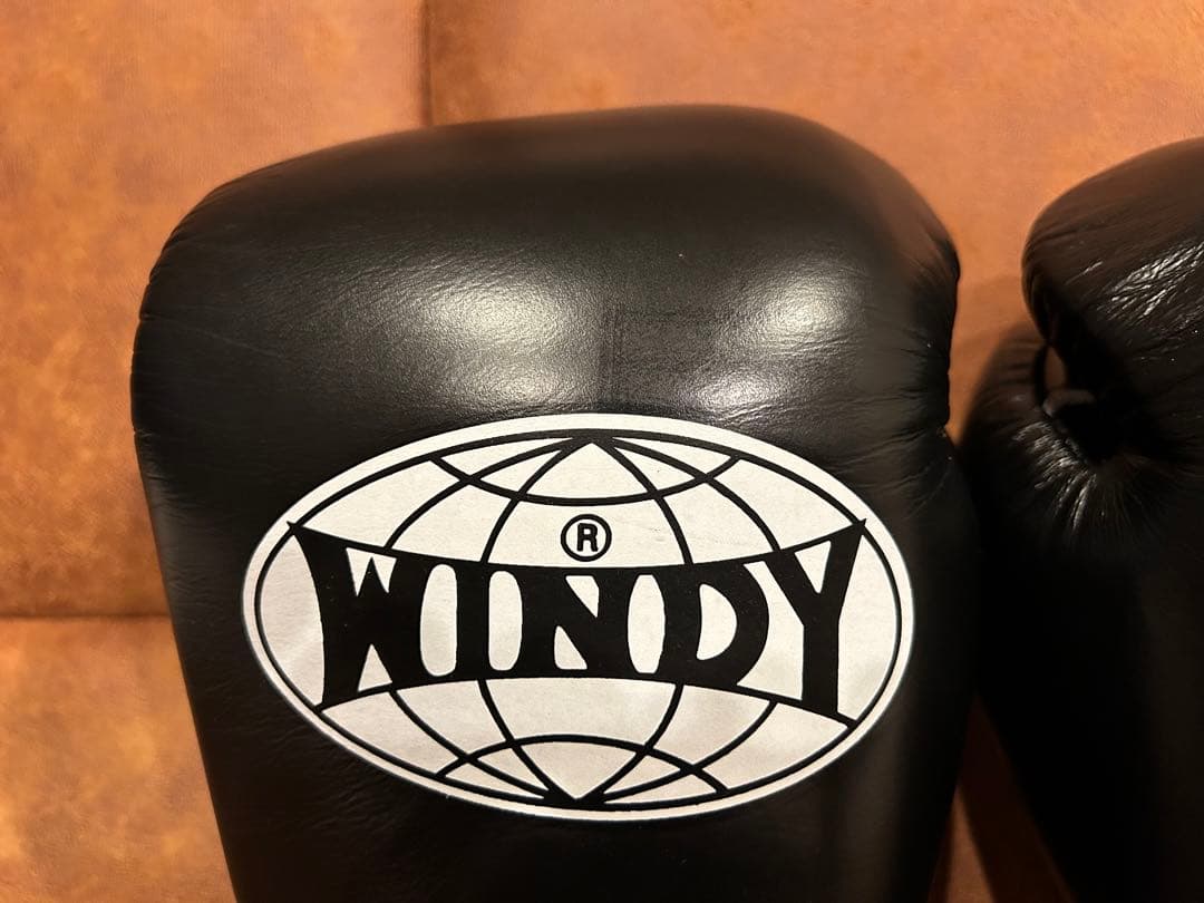 WINDY ボクシンググローブ　8oz. ブラック