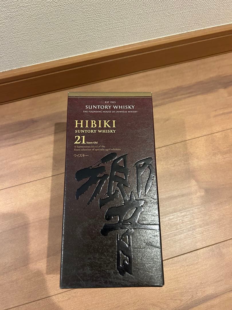 Hibiki 21年 ウイスキー 箱入り