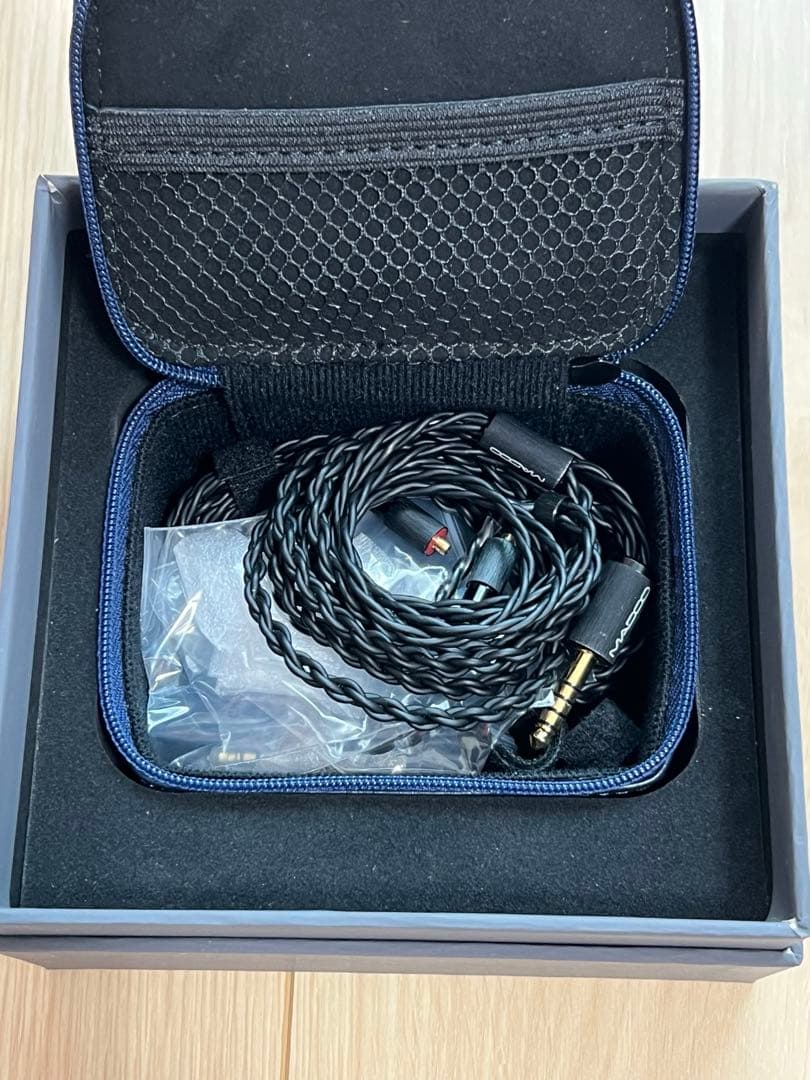 イヤホン MADOO TYP622