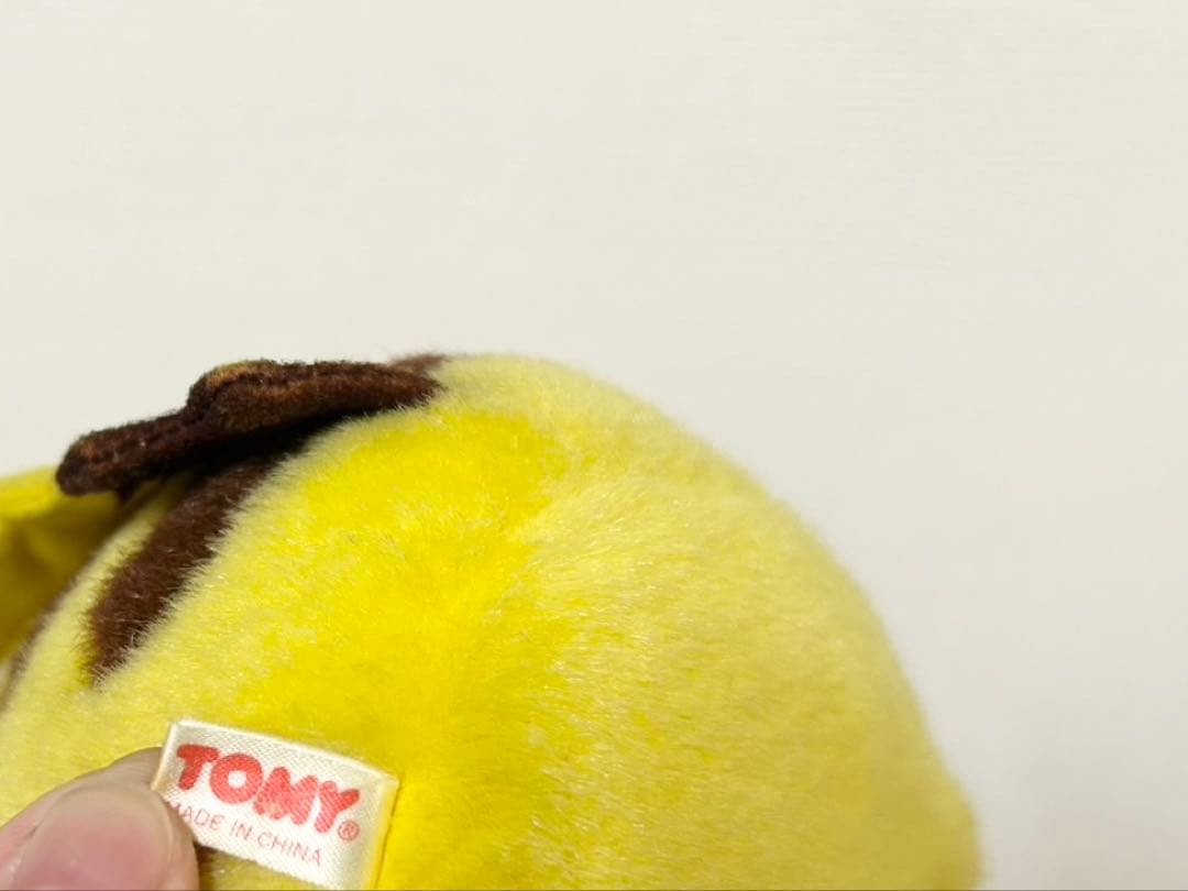 TOMY ポケモン　初期ピカチュウ　ぬいぐるみ