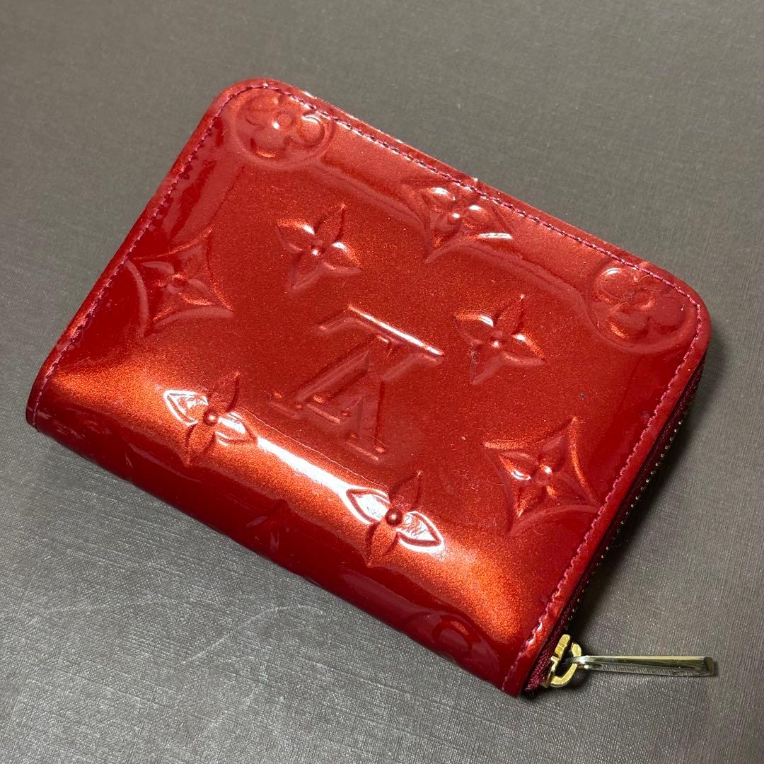 Louis Vuitton ヴェルニ　ケース レッド