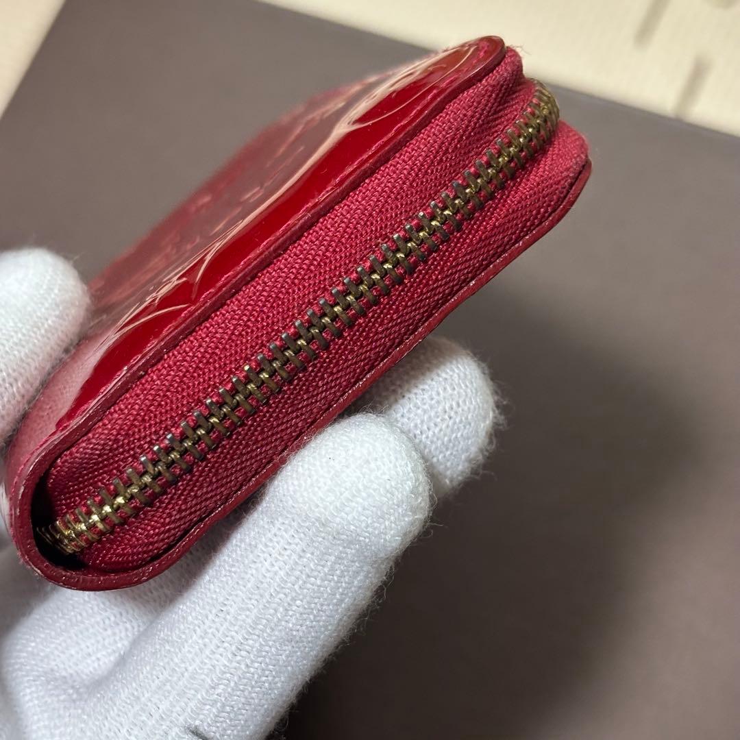 Louis Vuitton ヴェルニ　ケース レッド