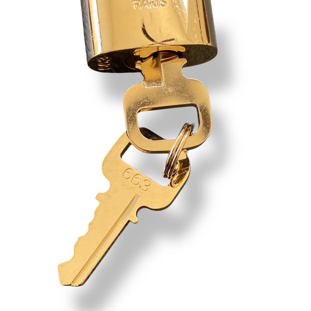 ルイヴィトン　ネームタグ&パドロック２点セット　南京錠　663番