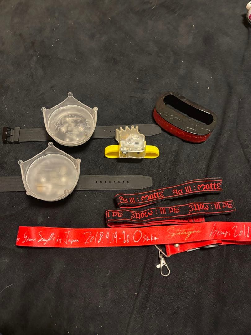 BIGBANG ビッグバングロゴ マイク型ライトとバッジセット