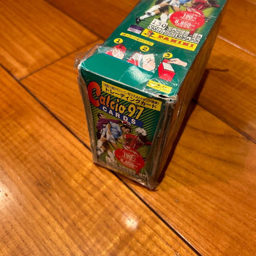 希少品　calcia 97サッカーカード　未開封　ボックス
