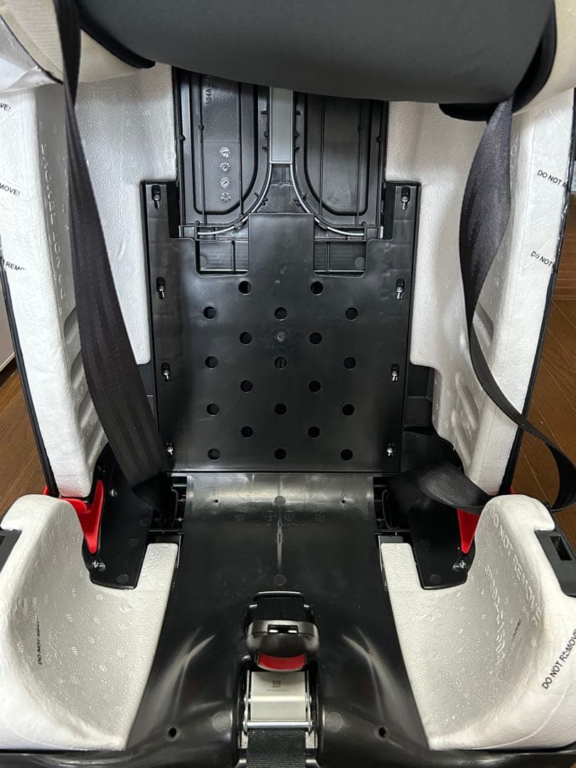 チャイルドシートJoie ハイバックブースター