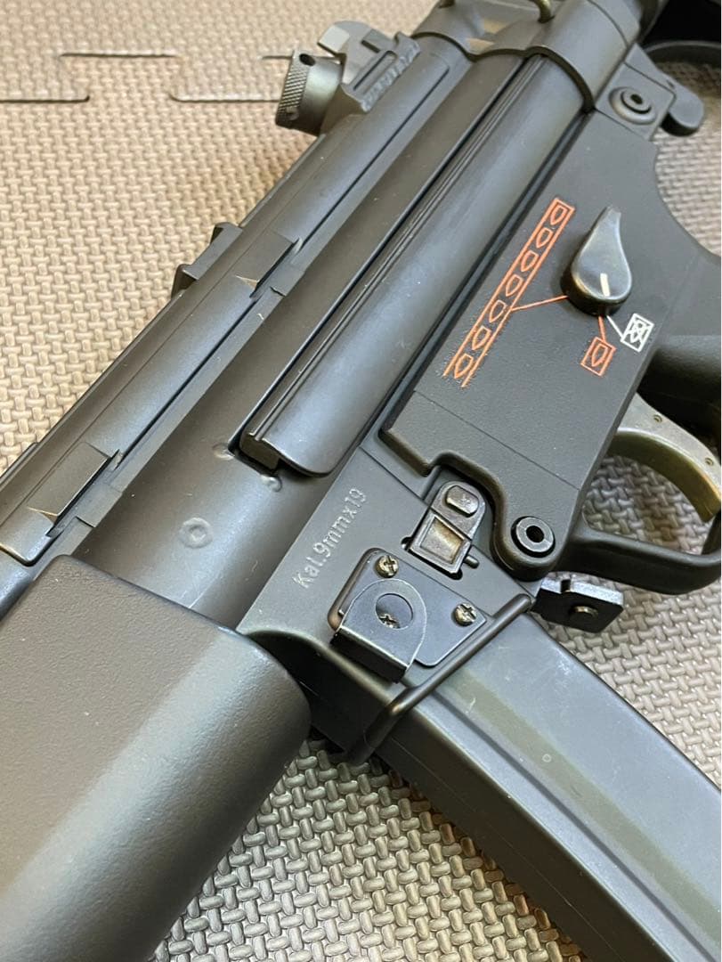 東京マルイ　H&K MP5 カスタム、メンテ済み、メタルリペイント済み