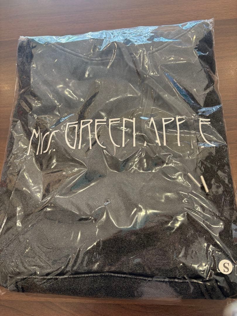 新品未開封Mr. GREEN APPLE バベルフーディ S