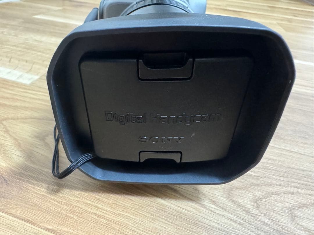 美品　SONY DCR-VX1000 デジタルビデオカメラ ハンディカム ソニー