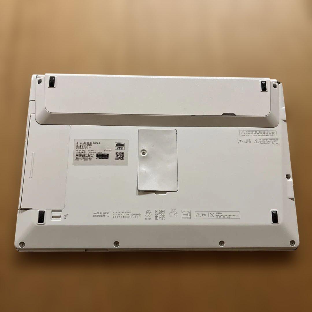 Fujitsu LIFEBOOK ホワイトノートPC