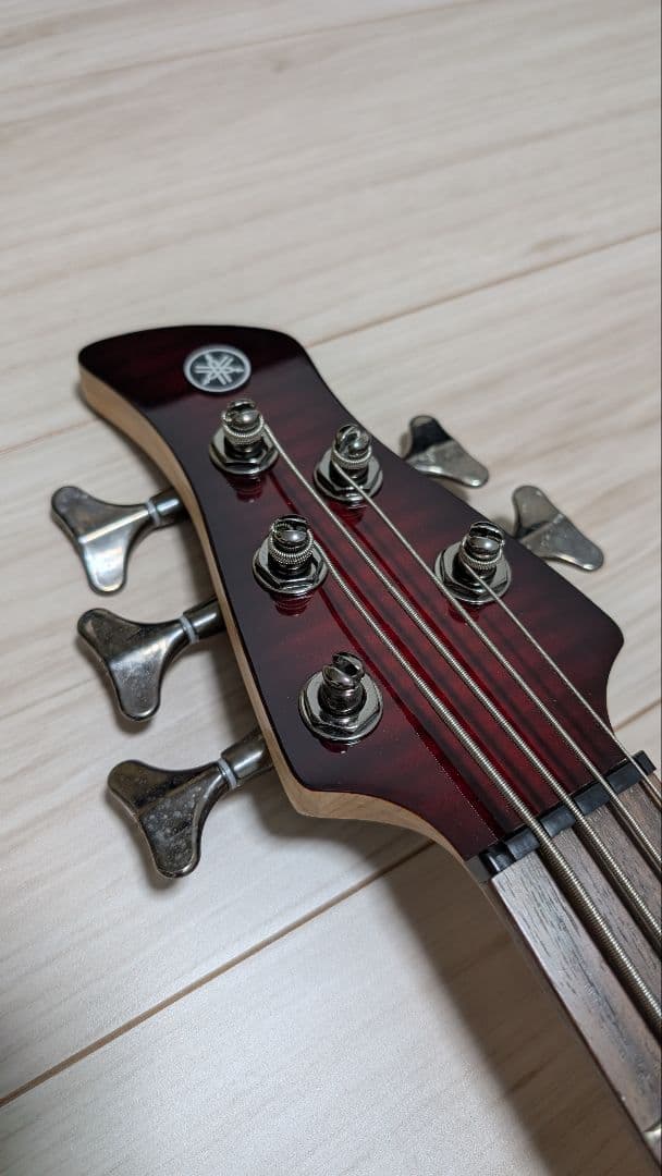 美品　YAMAHA　TRBX605FM　5弦　エレキベース　アクティブベース