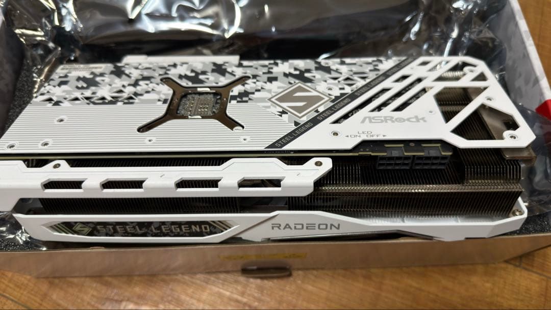 グラフィックボード・グラボ・ビデオカード Radeon RX 7800 XT Steel Legend 16G