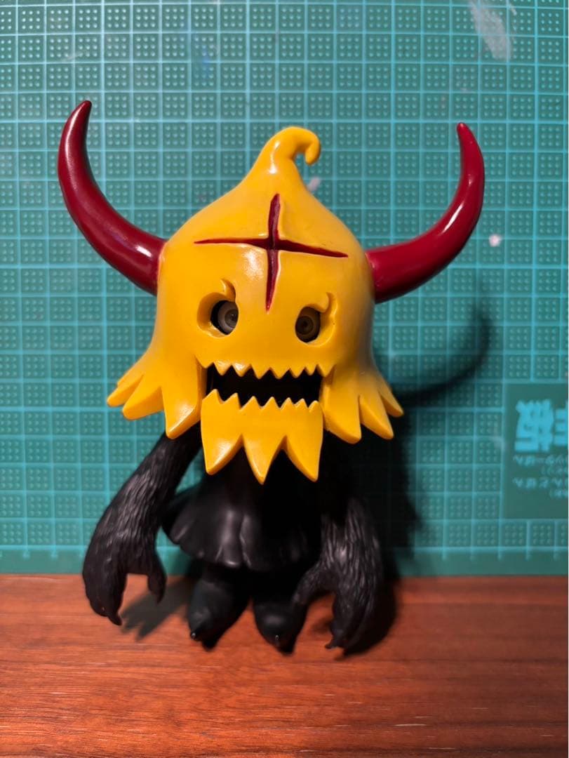 ヴァイナルコレクティブルドールズ　evirob 2007 T9rob