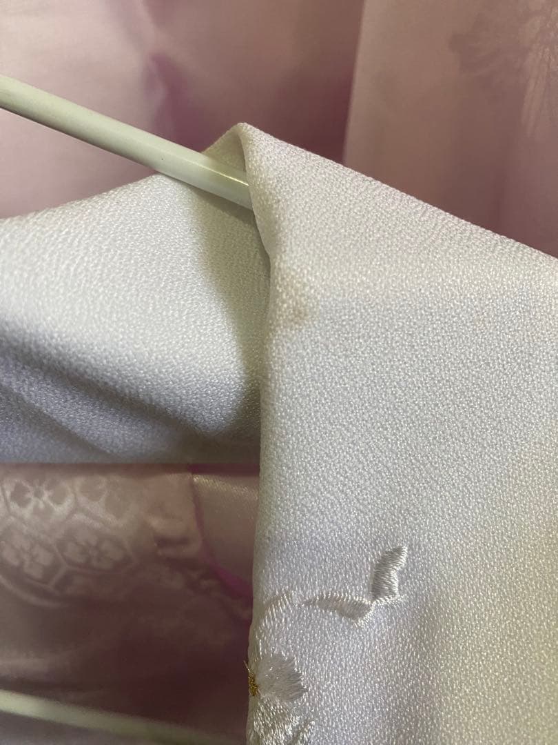 花柄振袖 白色 黒フリル付き