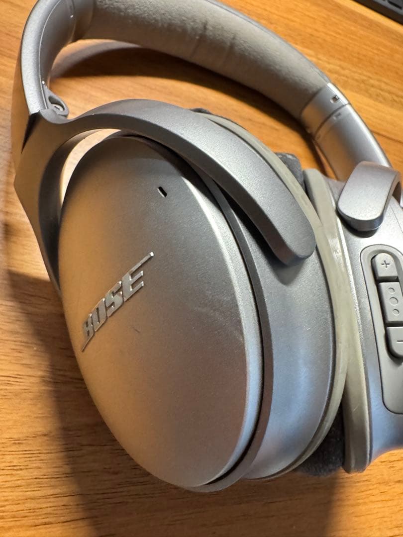 Bose ワイヤレスヘッドホン シルバー