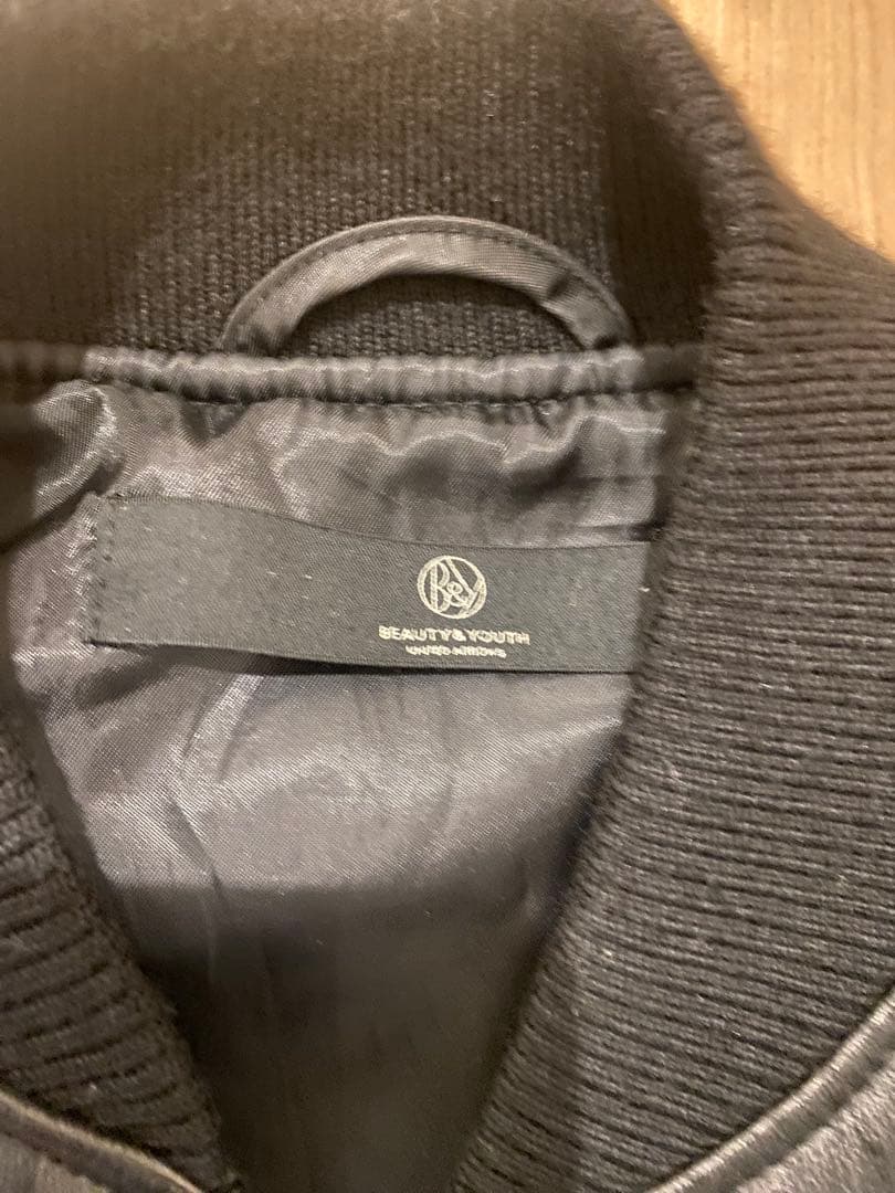 美品 B＆Yユナイテッドアローズ　MA-1タイプ　レザージャケット