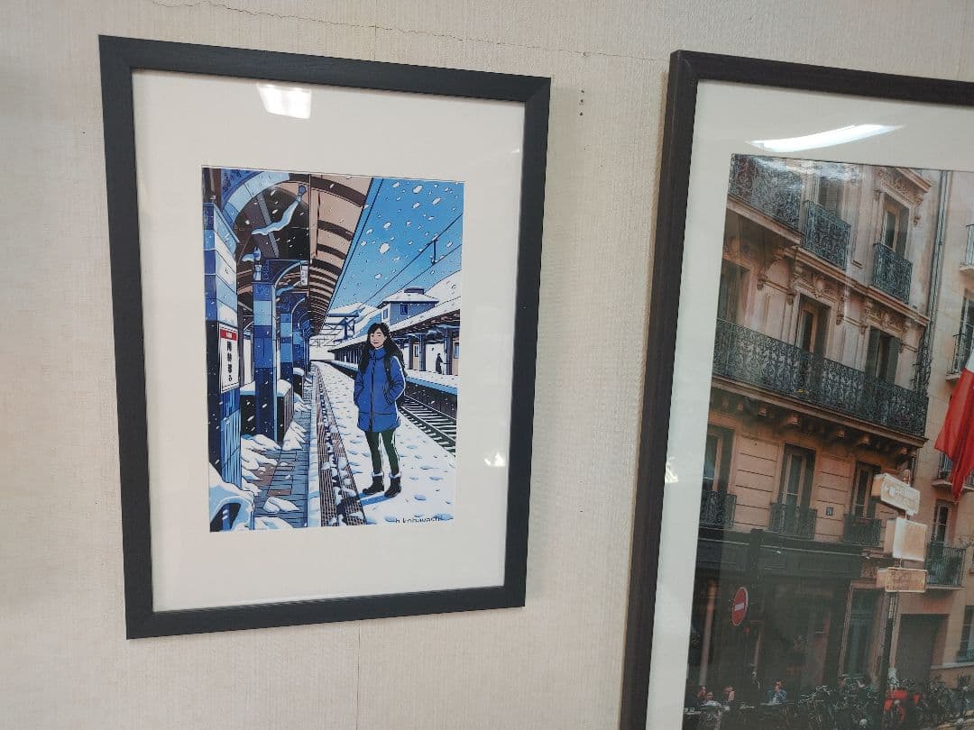 ウオールアート　A4 　「駅で待つ女学生」