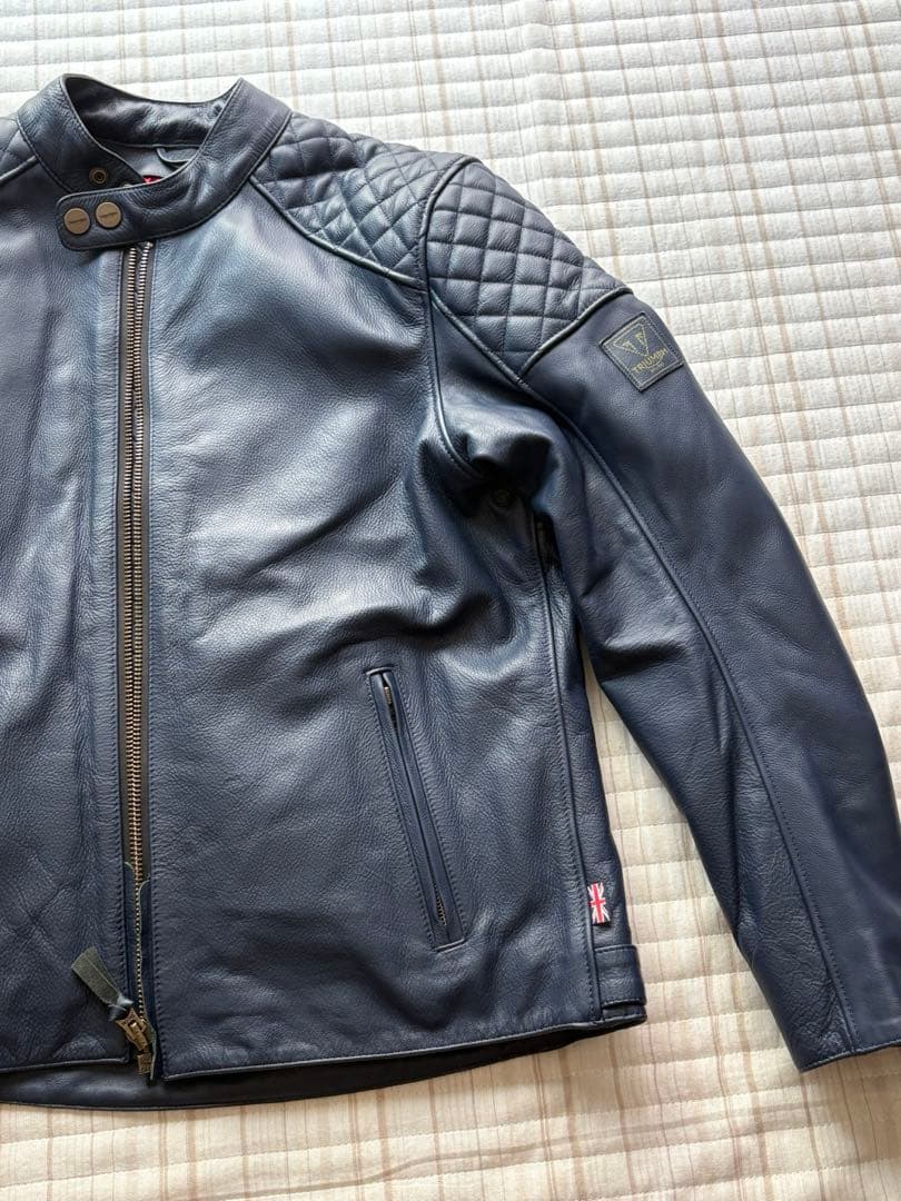 トライアンフ　レザージャケット キルティングデザイン