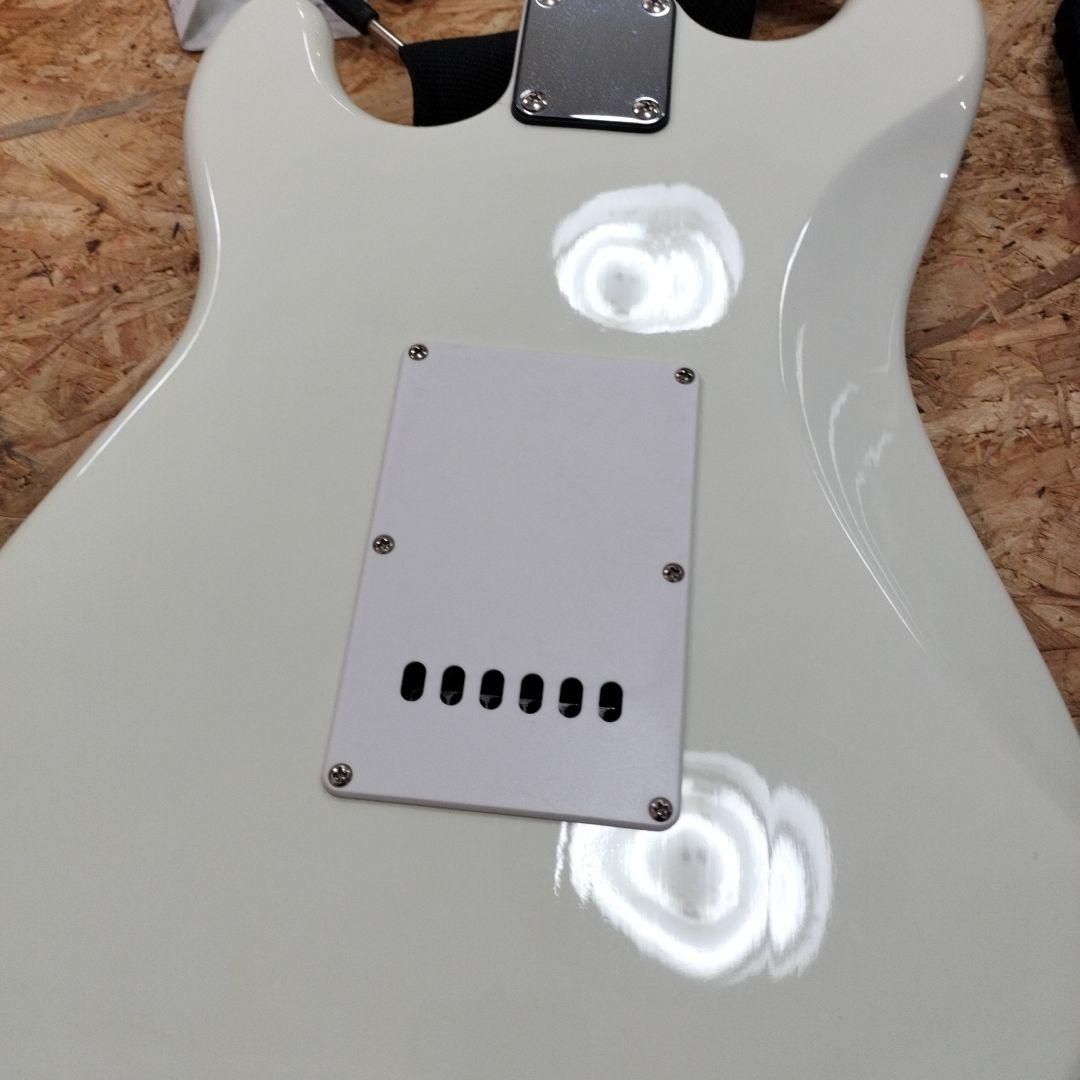 y 白色　エレキギター　SELDER アンプコード　ギターケース付き