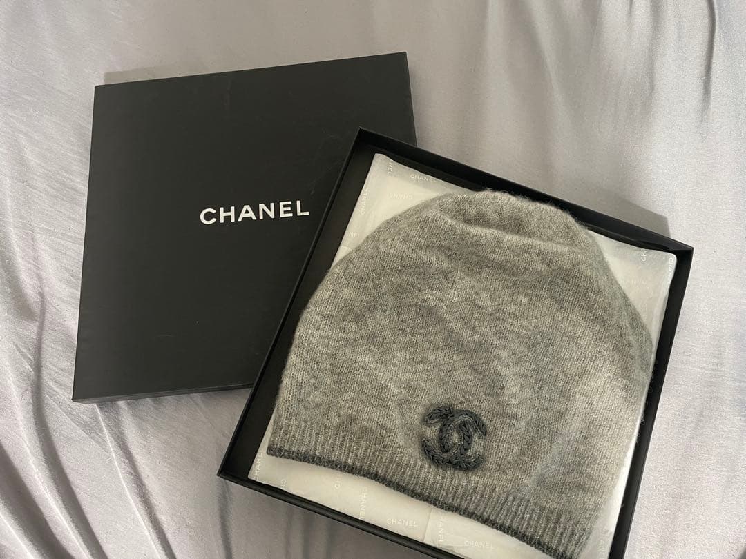 CHANEL グレー ニット帽シャネル ココマーク カシミヤ混 ビーニー