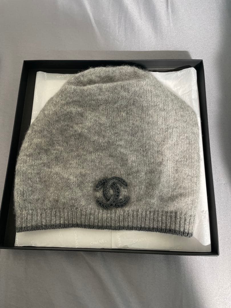CHANEL グレー ニット帽シャネル ココマーク カシミヤ混 ビーニー