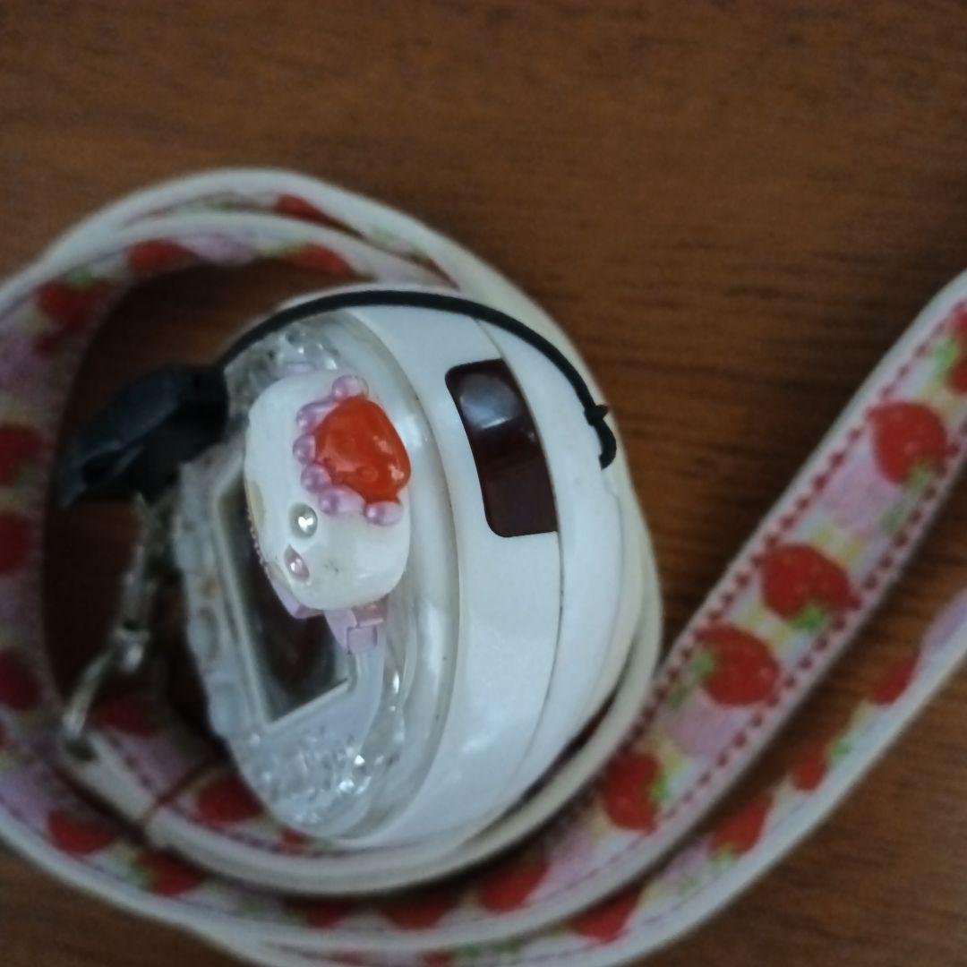 たまごっちピース(白)　ピアス