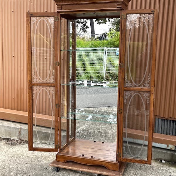 関西限定　送料別　アメリカ製　飾り棚　キュリオケース　ショーケース