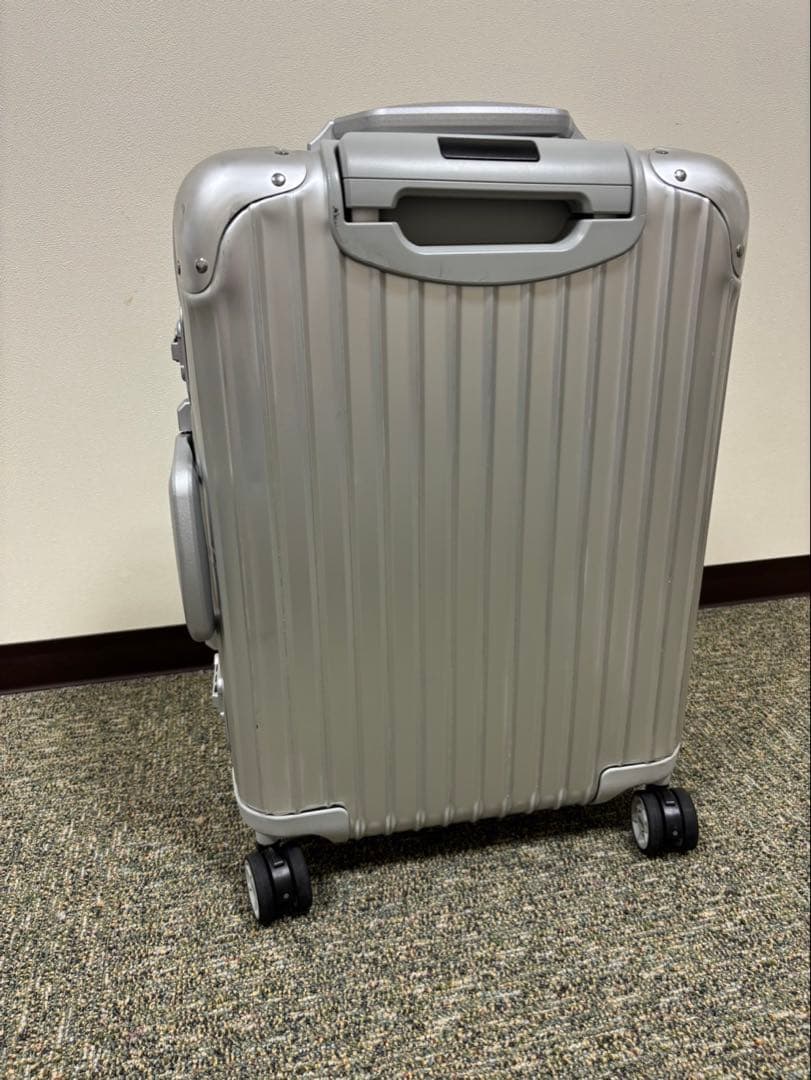 RIMOWA 機内持ち込みOK キャリーケース