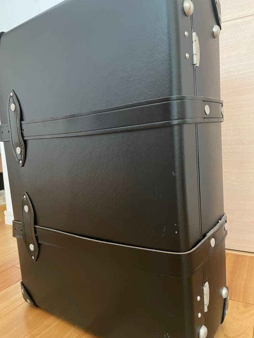 未使用/保証書有　GLOBETROTTER キャリー