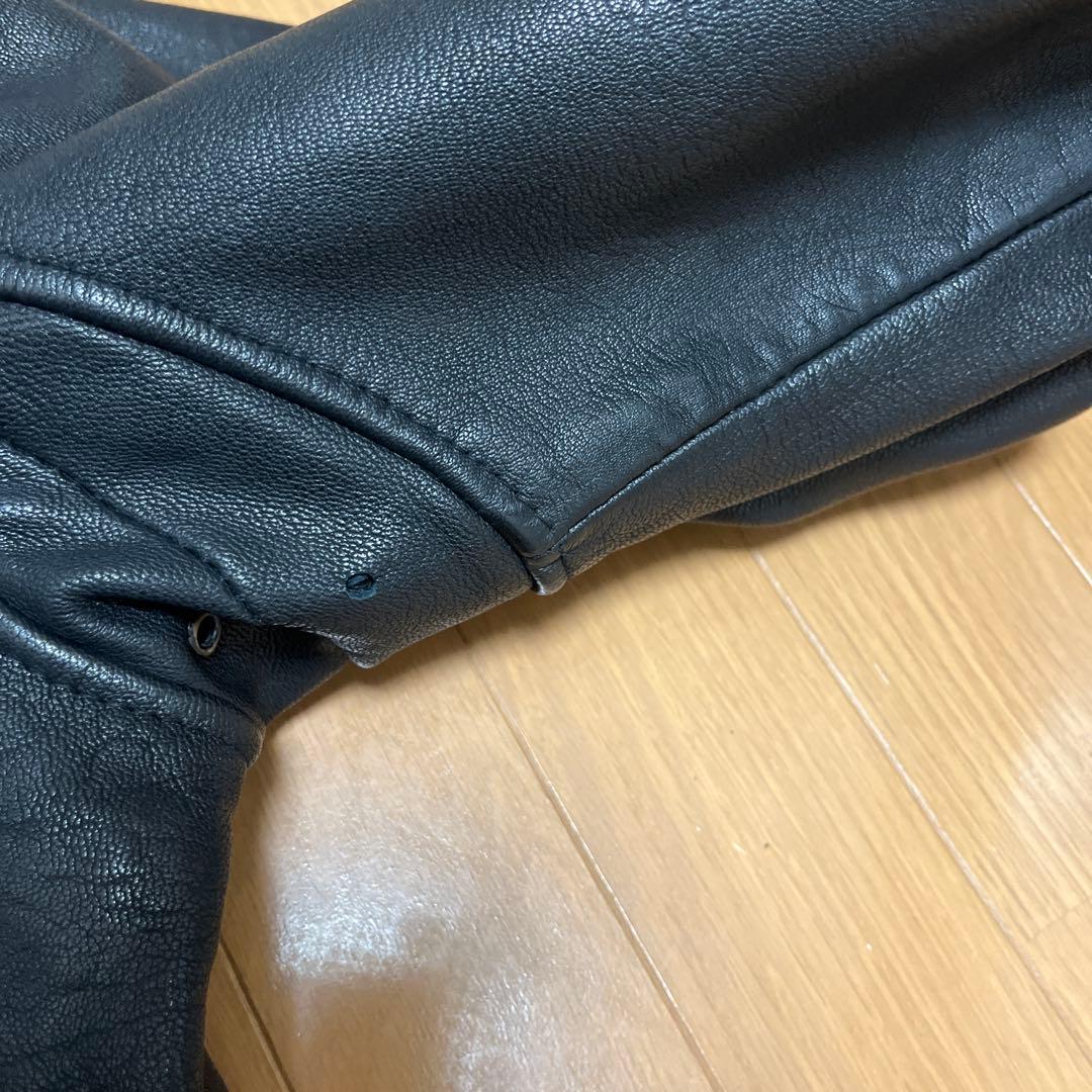 黒レザーシングルライダースジャケット