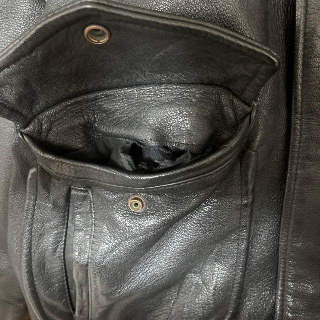 黒レザーシングルライダースジャケット