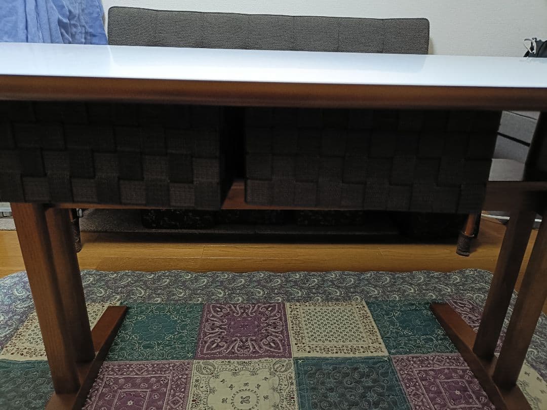 カリモク60　メラミン　カフェテーブル　ホワイト