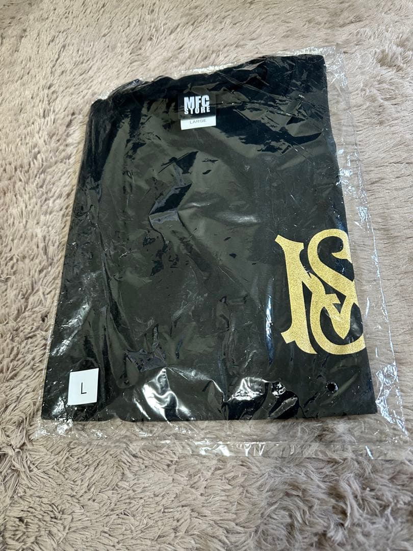 【新品未使用】浜崎あゆみMFCコラボTシャツ台湾限定（黒白）