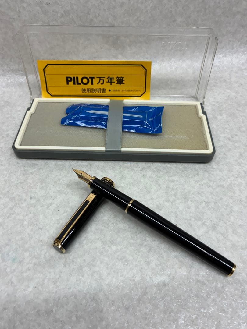 新品 PILOT パイロット カスタム 万年筆 <F> ペン先 14K 585