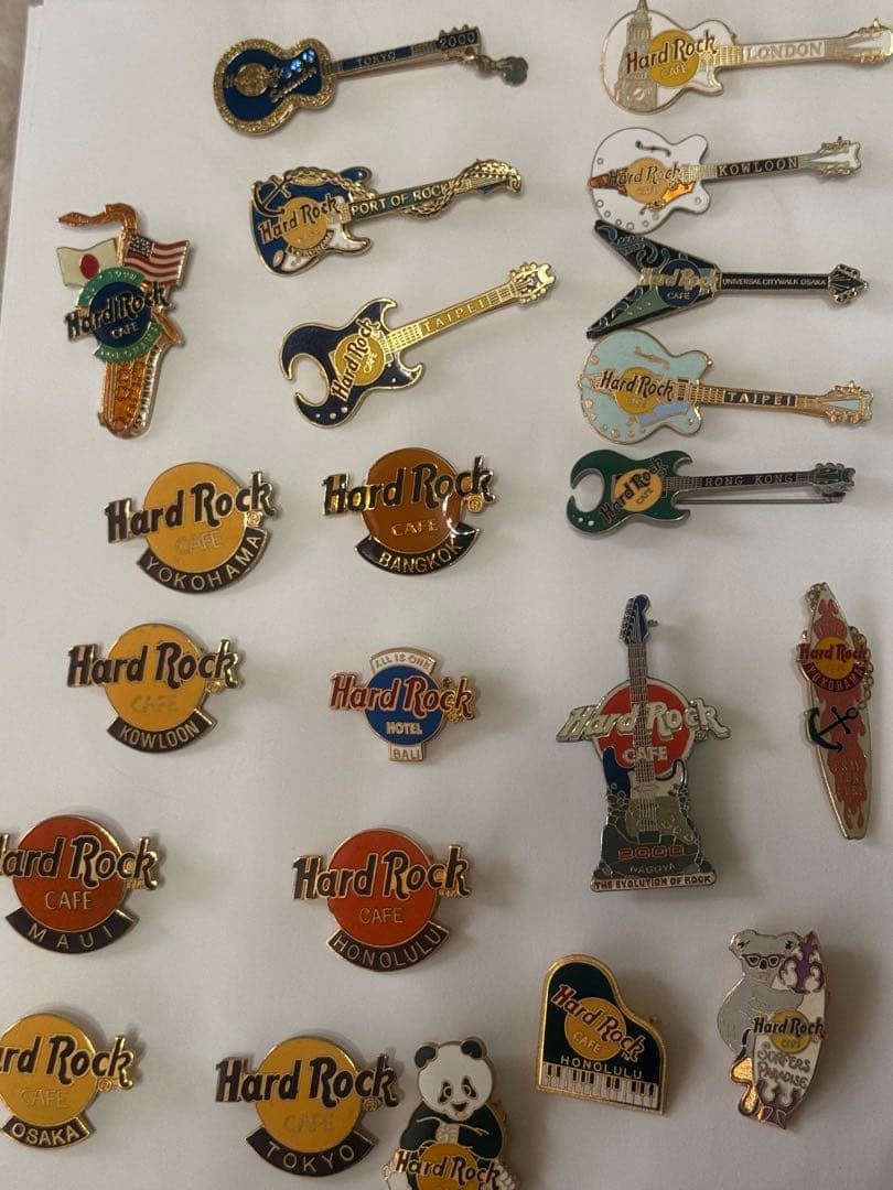 【レア】ハードロックカフェ ピンバッジ 49個セット