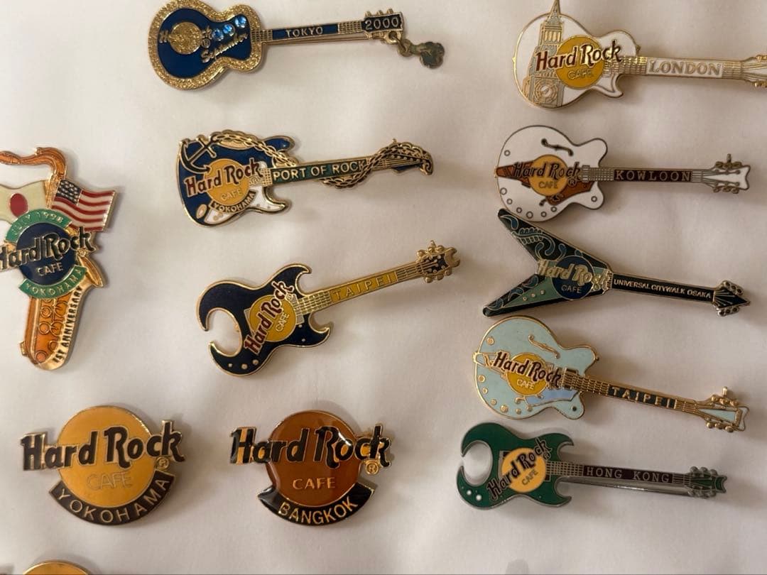 【レア】ハードロックカフェ ピンバッジ 49個セット