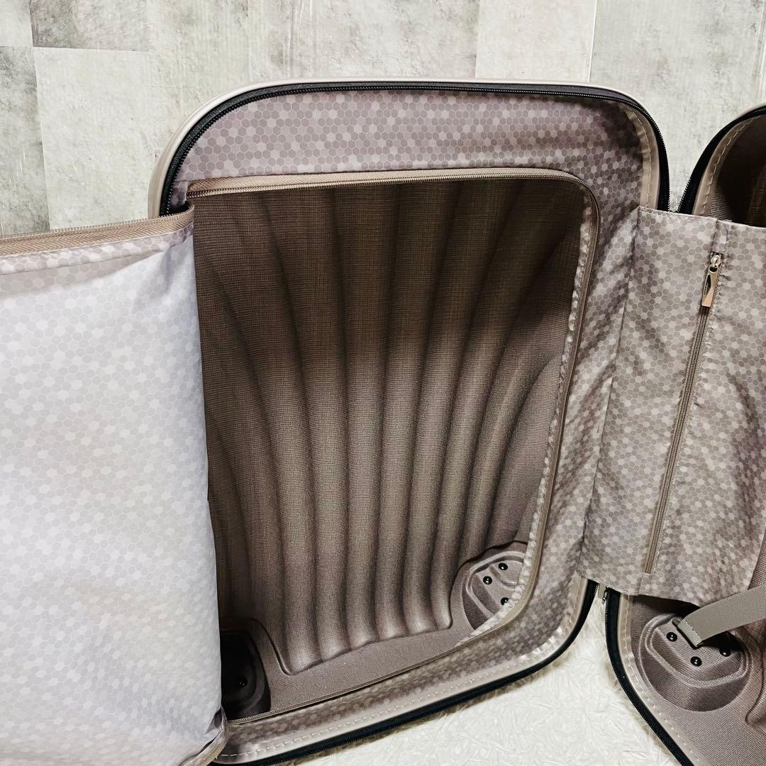 美品★軽量　サムソナイト　コスモライト　キャリーケース　4輪　スピナー55