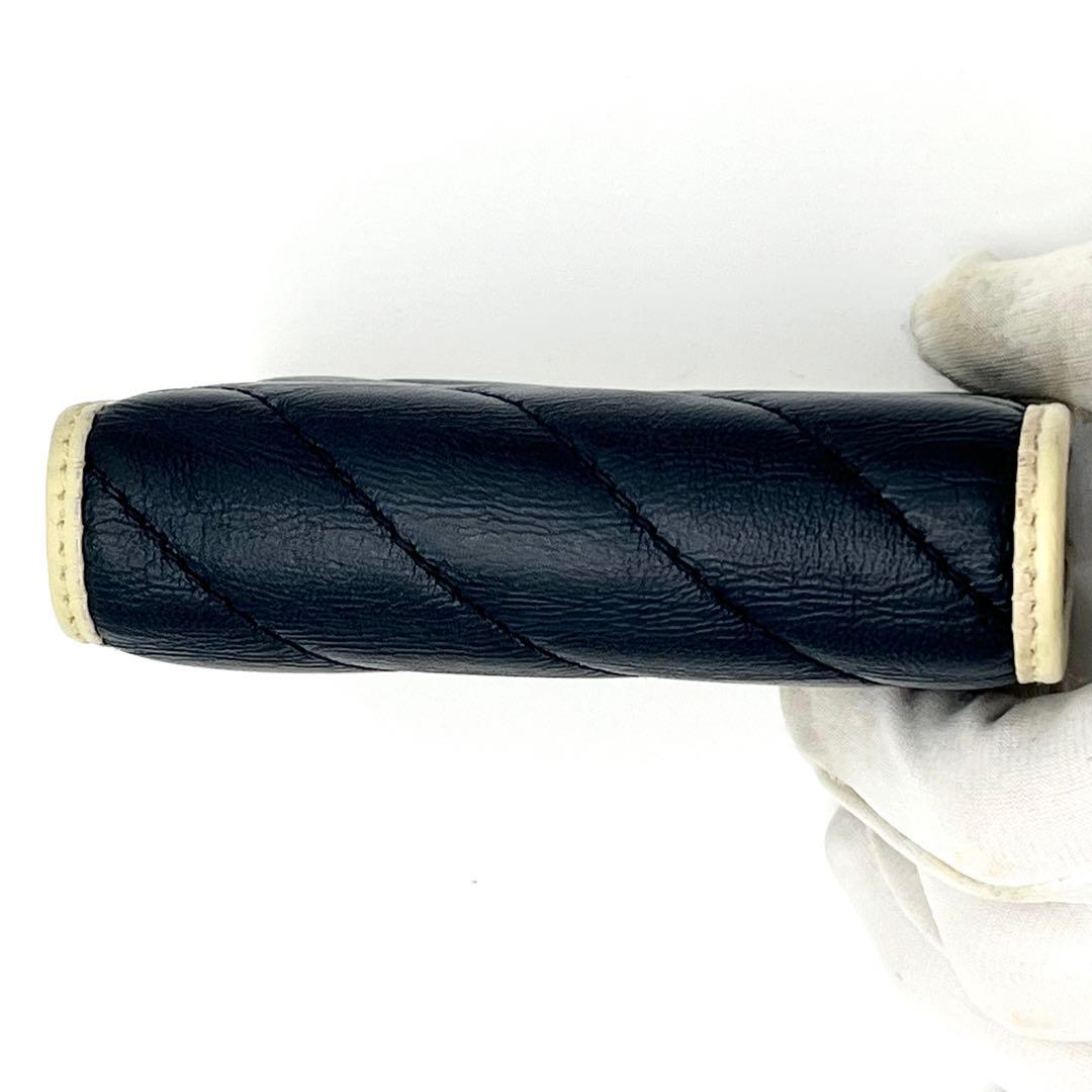 【美品】GUCCI 二つ折り財布　キルティング　GGマーモント　573811