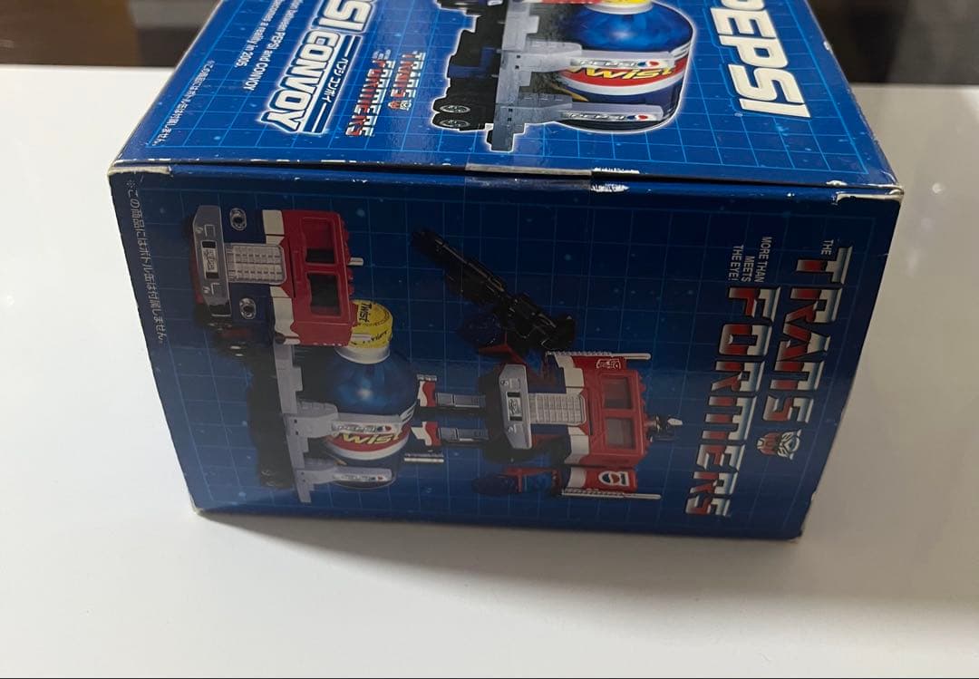 希少　タカラ　トランスフォーマ　ペプシコンボイ