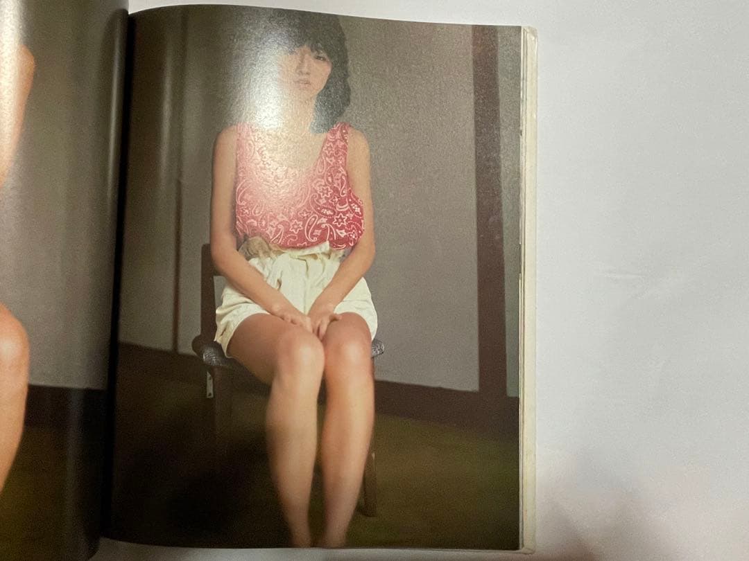 【貴重品】可愛かずみ写真集 ふり向かないで