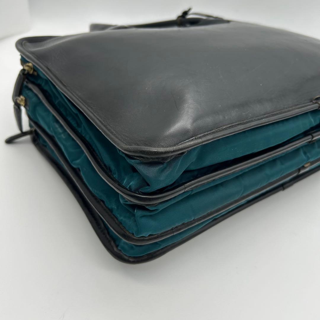 定価12.1万円　フェリージ　ビジネスバッグ　アコーディオン　レザー　三室　廃盤