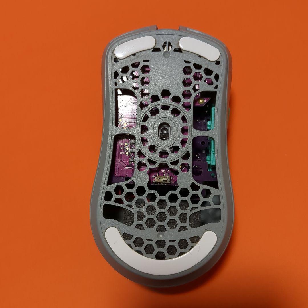 G WOLVES HTS PLUS 4K グレー