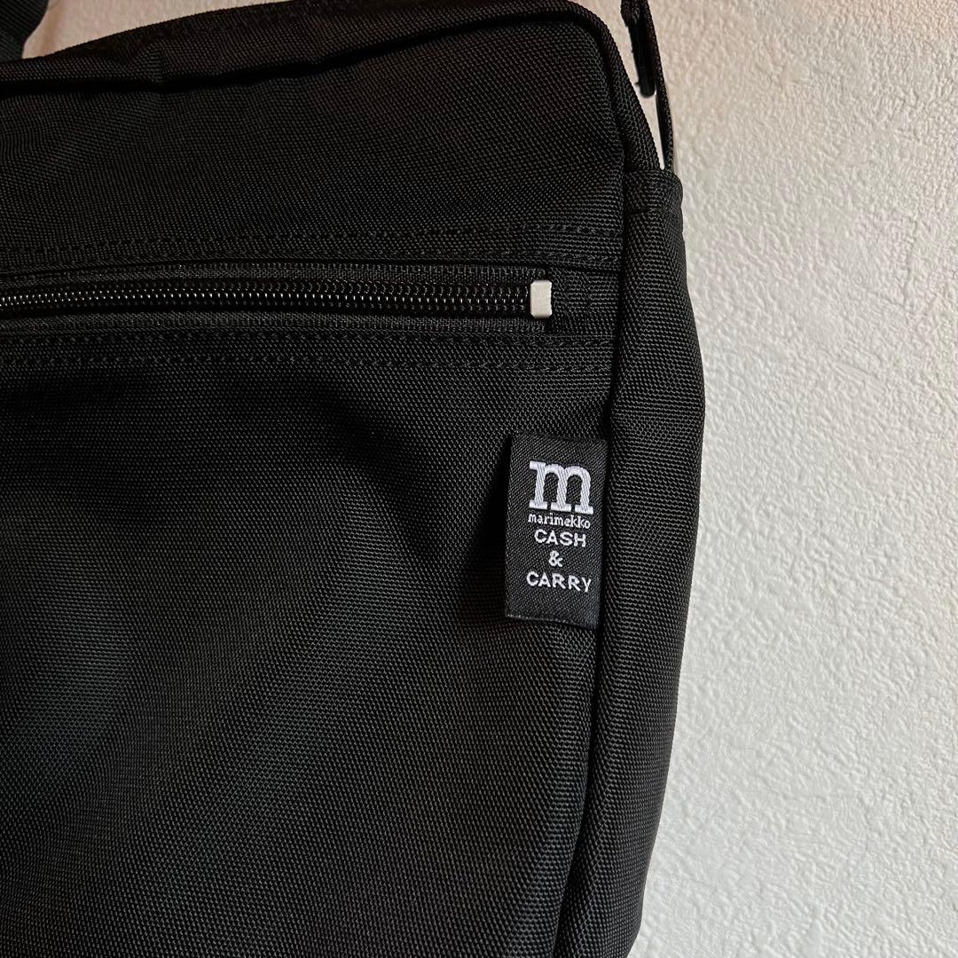 marimekkoマリメッコ Cash&Carryショルダーバッグ サコッシュ
