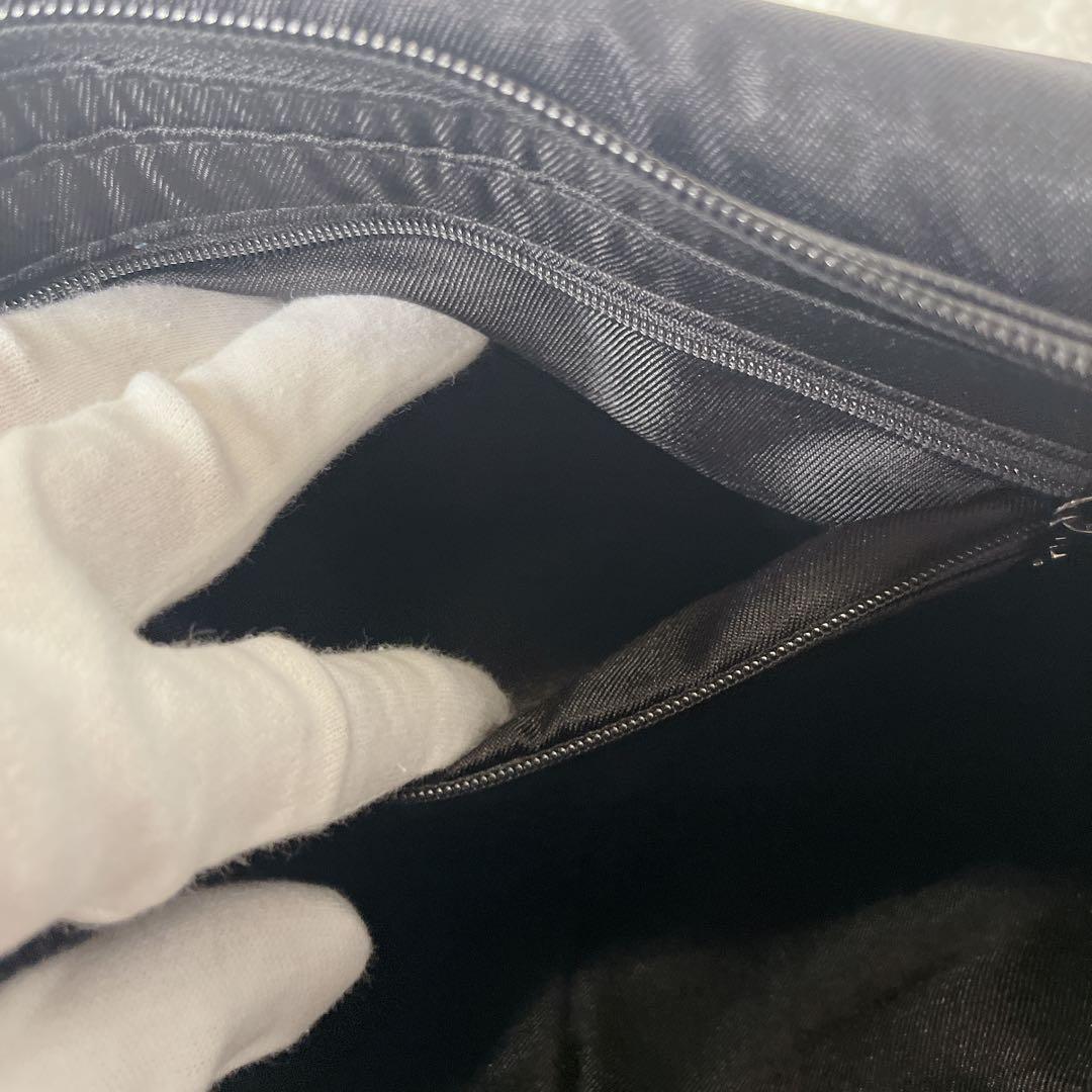 美品 イアパピヨネ ワイドテープ レザー ショルダーバッグ 本革 ブラック