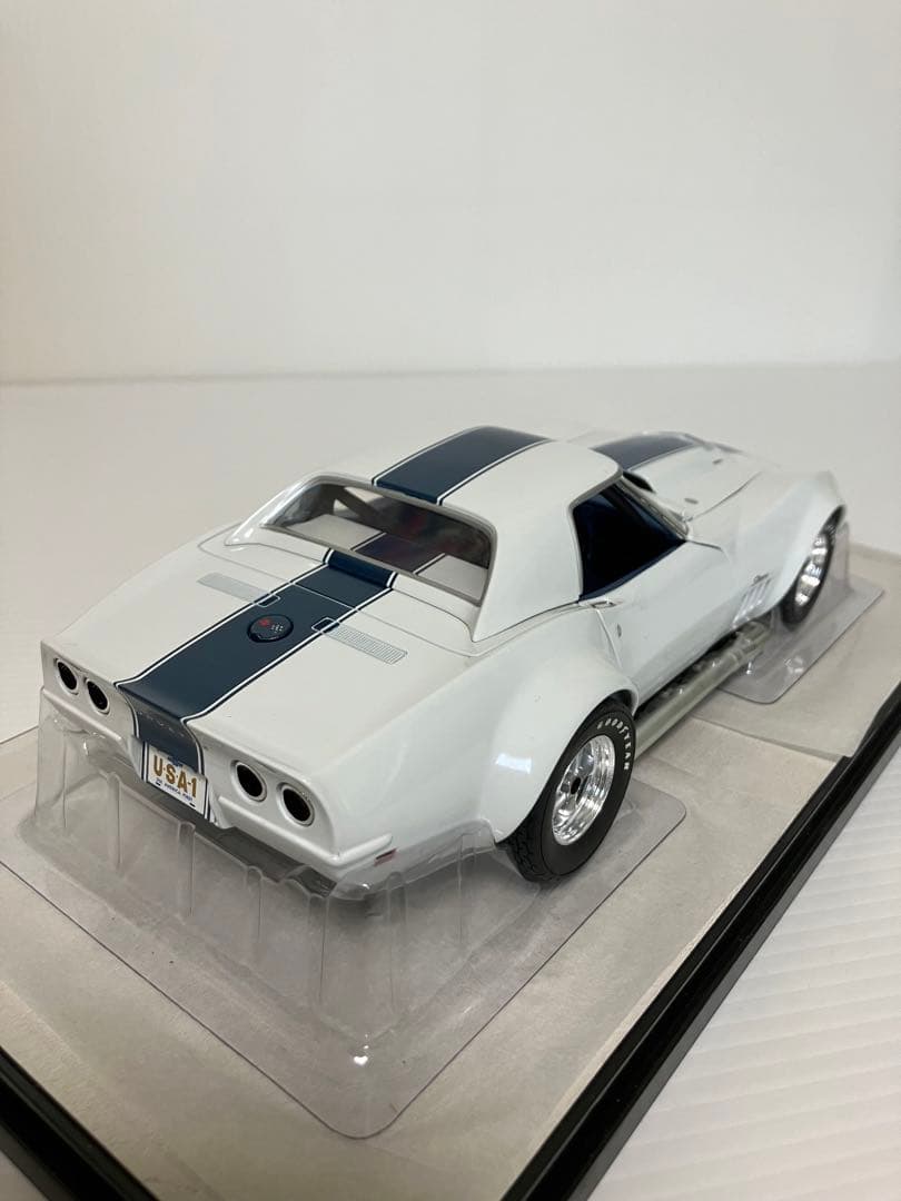 ミニカー 1/18 CORVETTE L-88 1969 GM Test Car