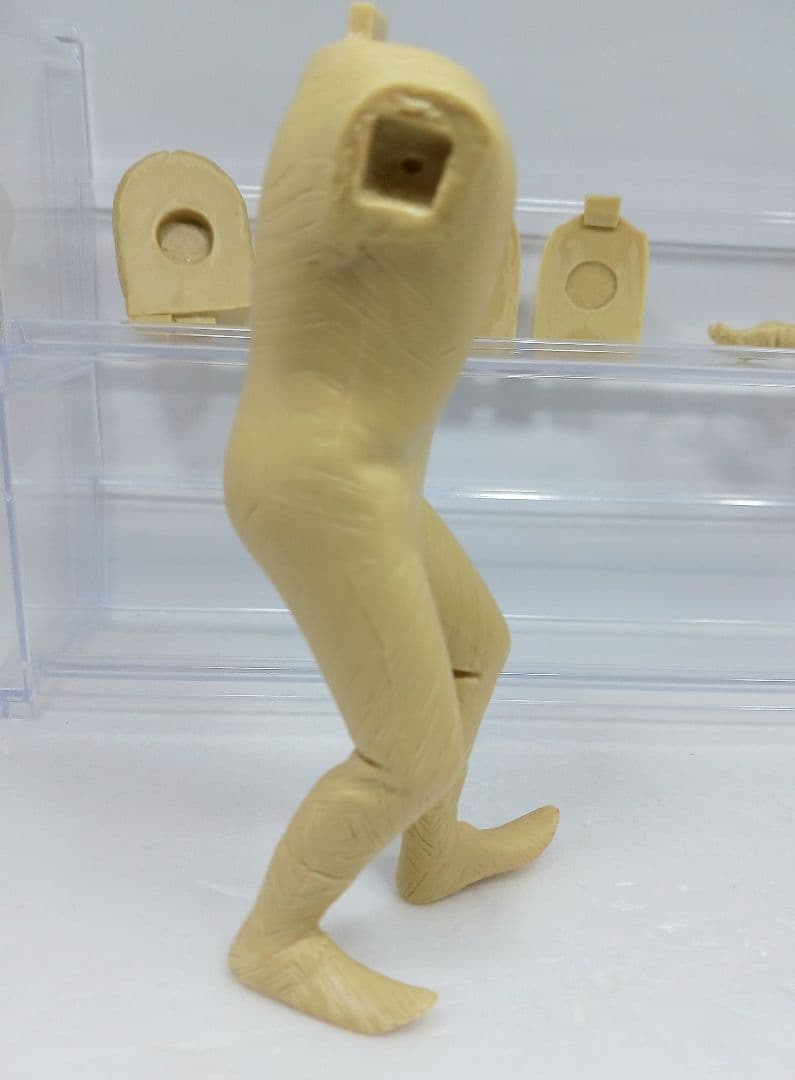 希少 ボークス ウルトラマン 三面怪獣ダダ ガレージキット ソフビ フィギュア